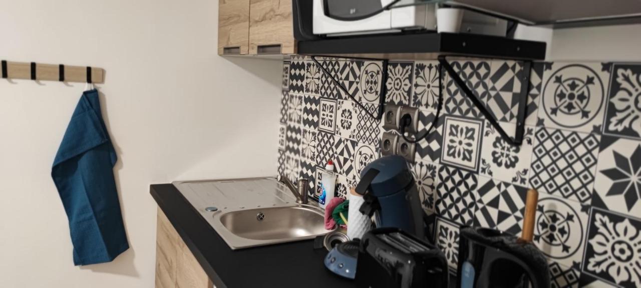 **Studio Holidays** Centre Ville 20 M2 Chalons en Champagne Bagian luar foto